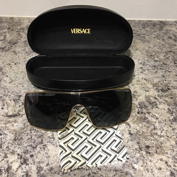 Versace Accessories - Versace sunglasses
